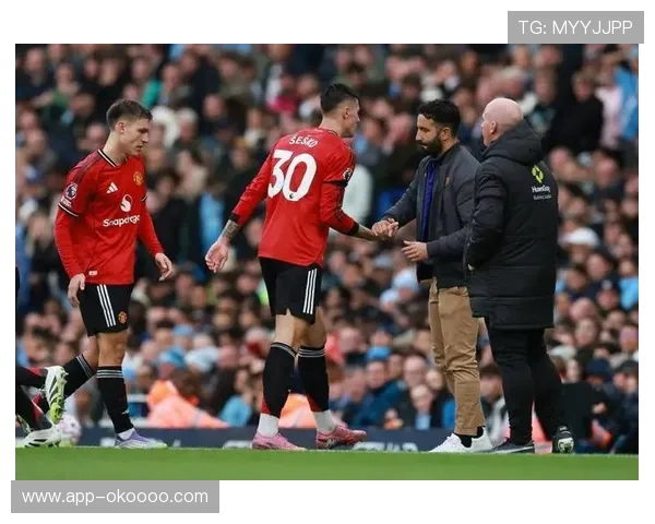 曼联7650万引进舍什科,性价比引发讨论 曼联7650万引进舍什科,性价比引发讨论