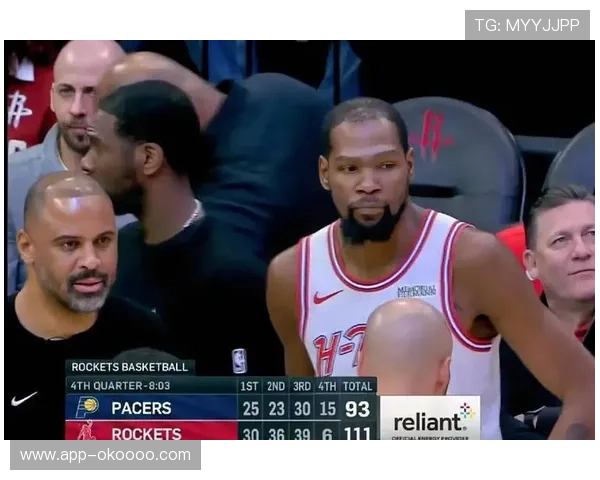 杜兰特怒摔水杯,火箭末节崩盘引发争议 杜兰特怒摔水杯,火箭末节崩盘引发争议